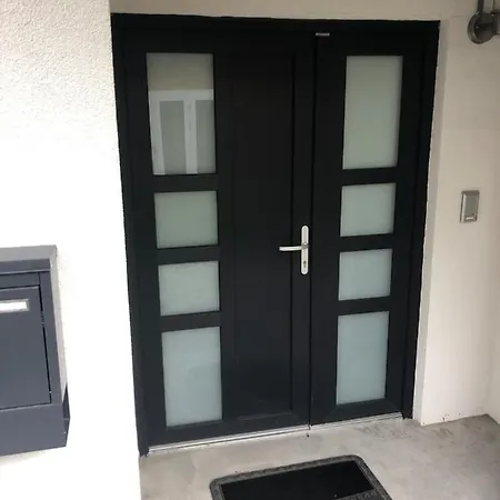 아파트 Ferienwohnung Monteurwohnung *