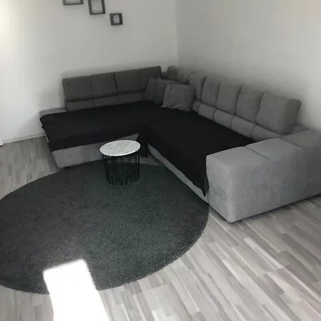 Ferienwohnung Monteurwohnung 아파트 *