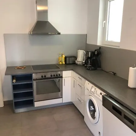 Ferienwohnung Monteurwohnung 아파트 *